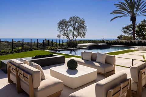 Tiny photo for 24 Fairway Pt, Newport Coast, CA 92657 (MLS # NP26001371)