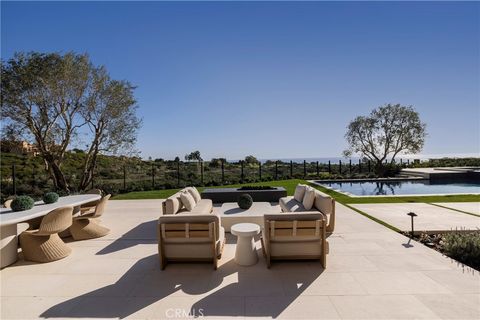 Tiny photo for 24 Fairway Pt, Newport Coast, CA 92657 (MLS # NP26001371)