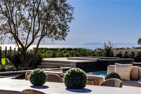 Tiny photo for 24 Fairway Pt, Newport Coast, CA 92657 (MLS # NP26001371)