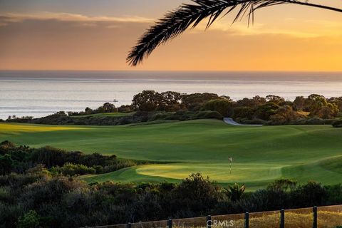 Tiny photo for 24 Fairway Pt, Newport Coast, CA 92657 (MLS # NP26001371)