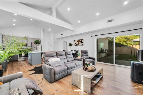 Photo of 6118 Ethel Avenue, Van Nuys, CA 91401 (MLS # SR26023342)