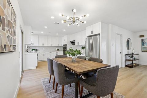 Photo of 33359 University Drive, Union City, CA 94587 (MLS # ML82031863)