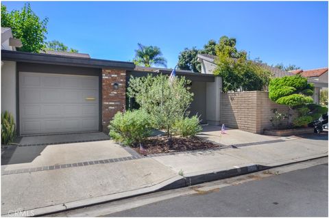 55 Oak Tree Irvine CA 92612