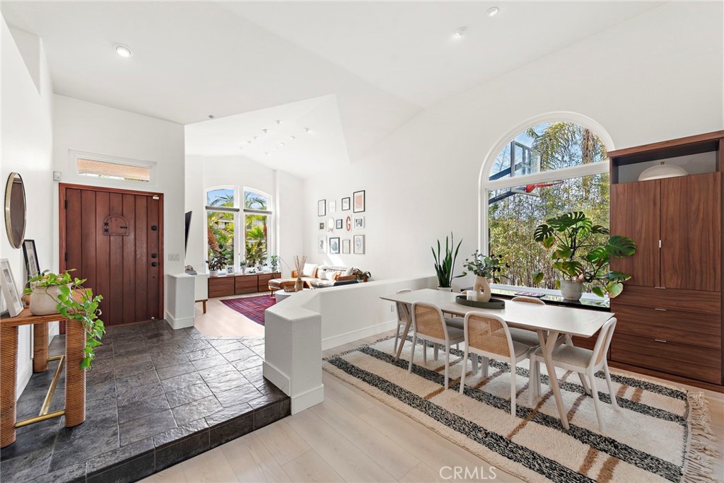 Flora Vista (FV) - Residential