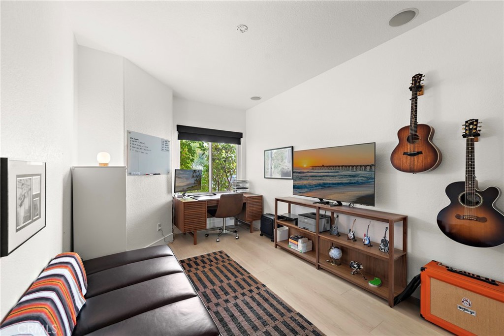 Flora Vista (FV) - Residential