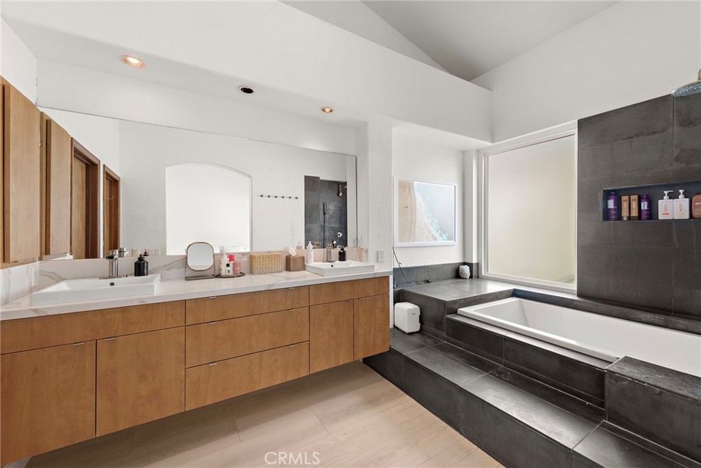 Flora Vista (FV) - Residential