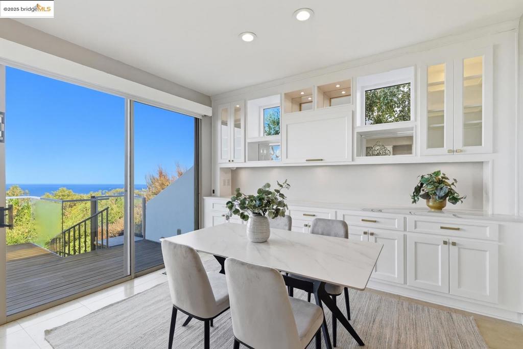 MONTCLAIR - Residential