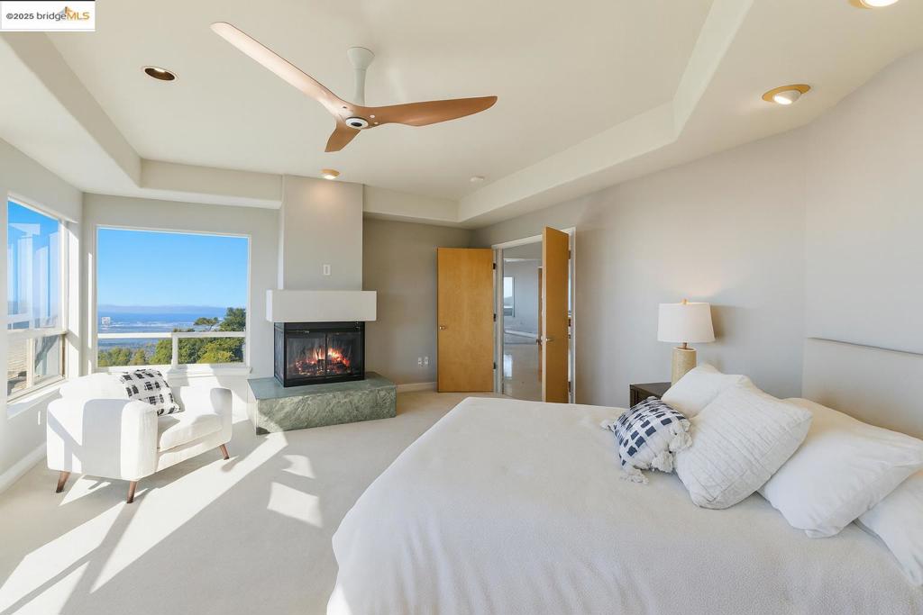 MONTCLAIR - Residential