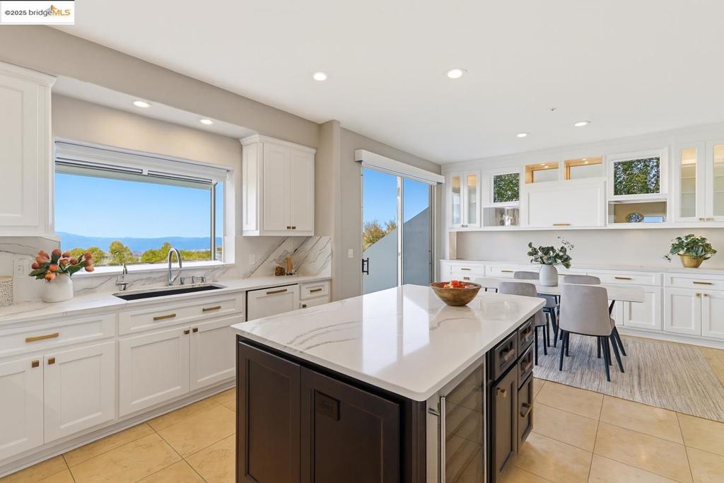 MONTCLAIR - Residential