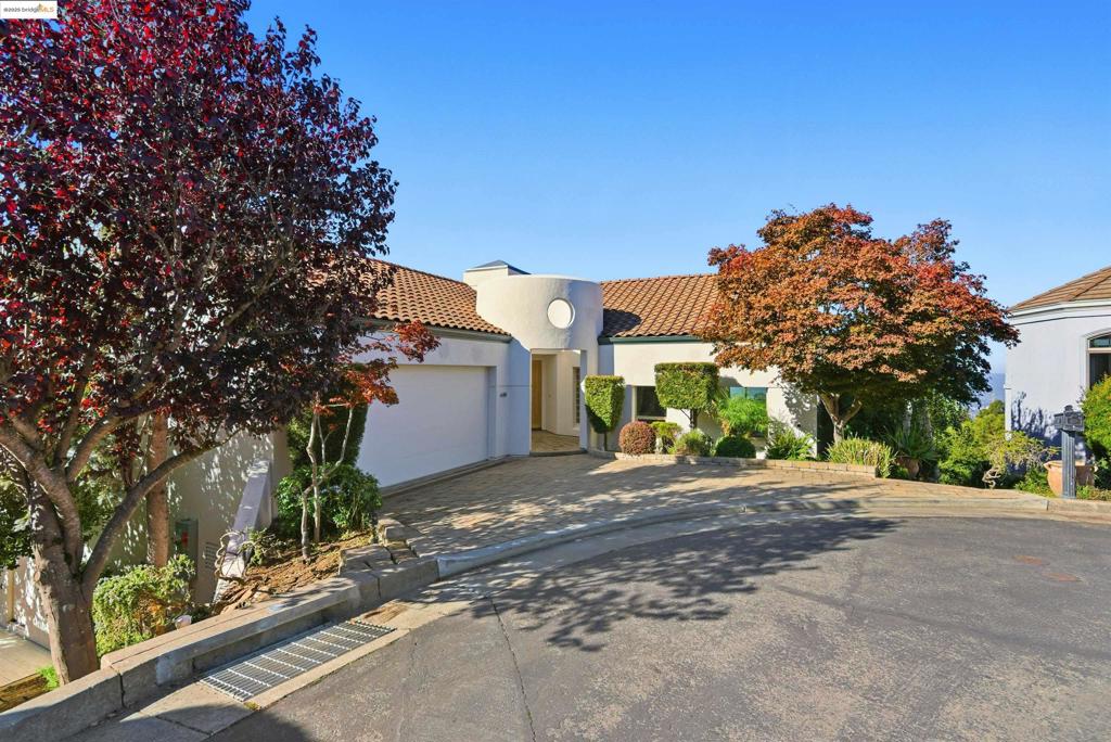 MONTCLAIR - Residential