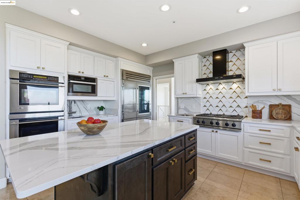 MONTCLAIR - Residential