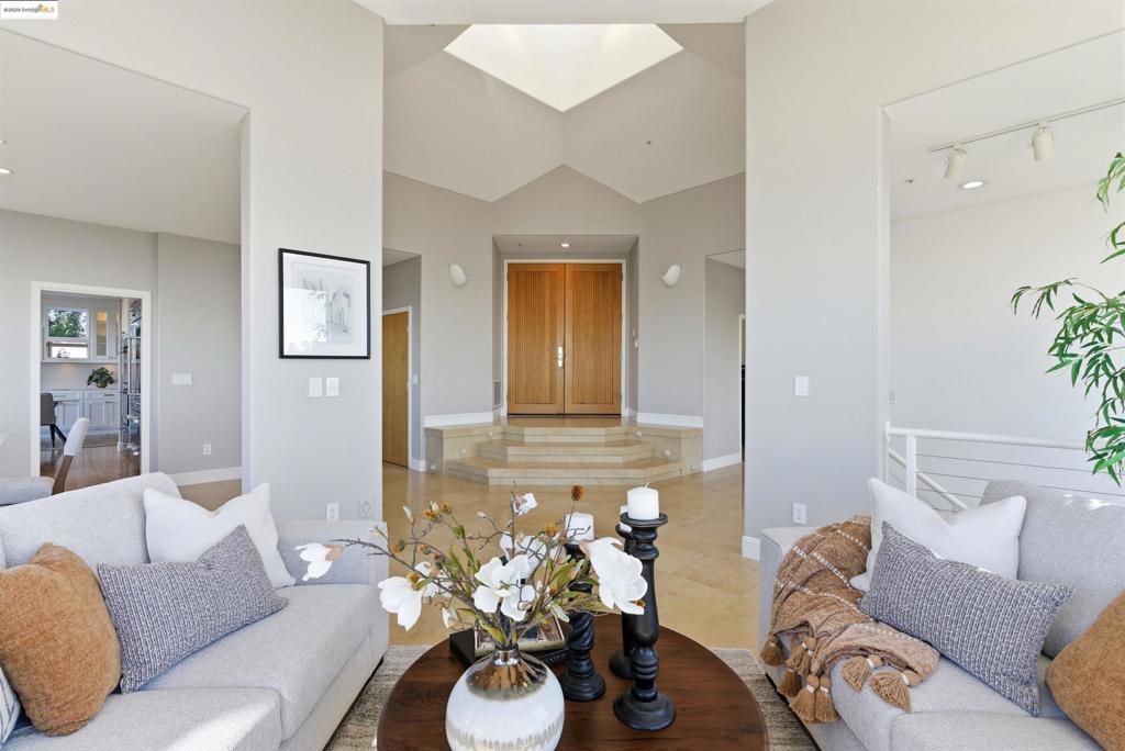 MONTCLAIR - Residential