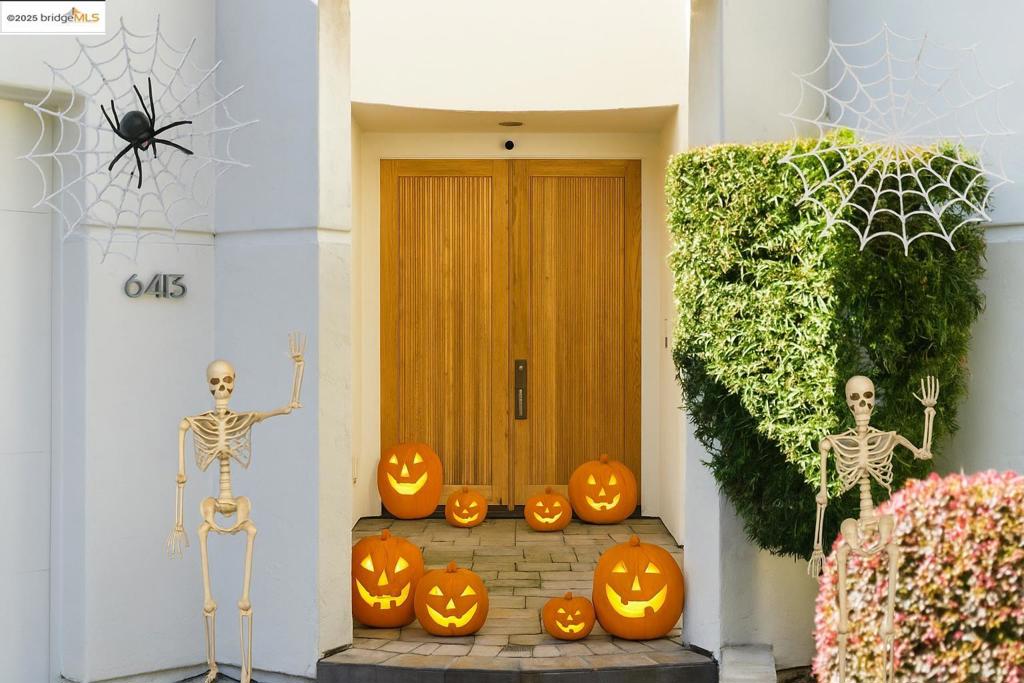 MONTCLAIR - Residential