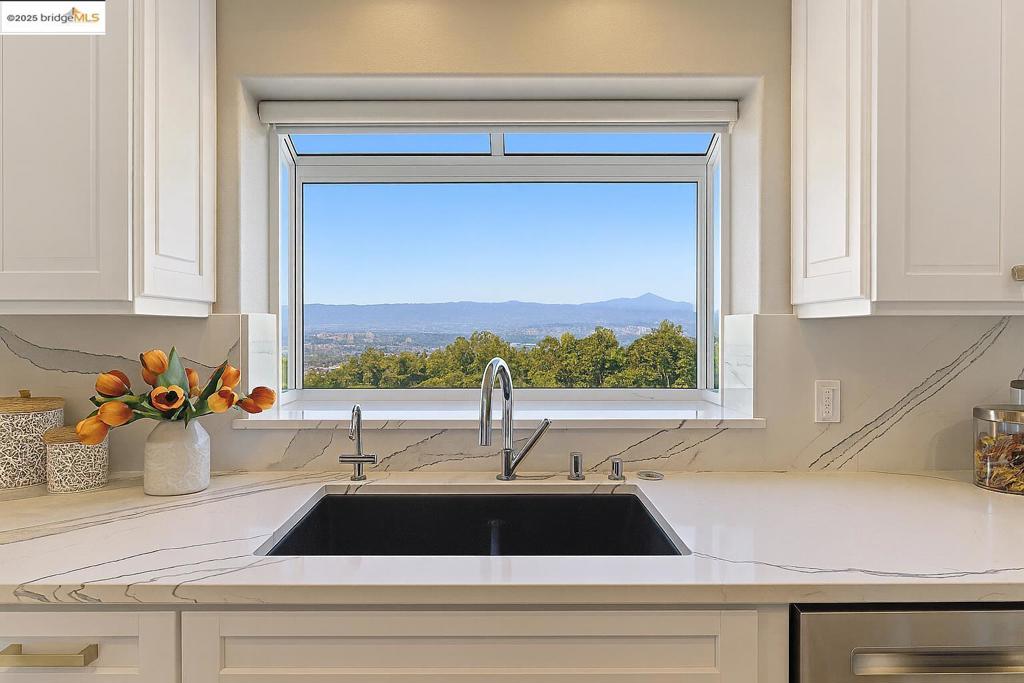 MONTCLAIR - Residential