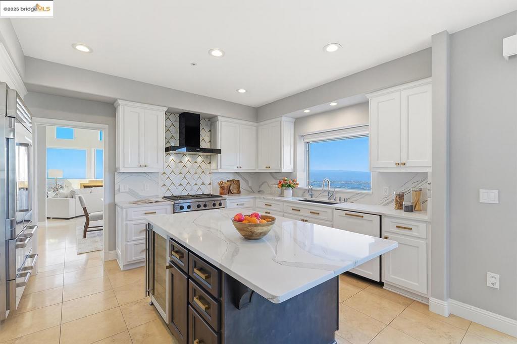 MONTCLAIR - Residential