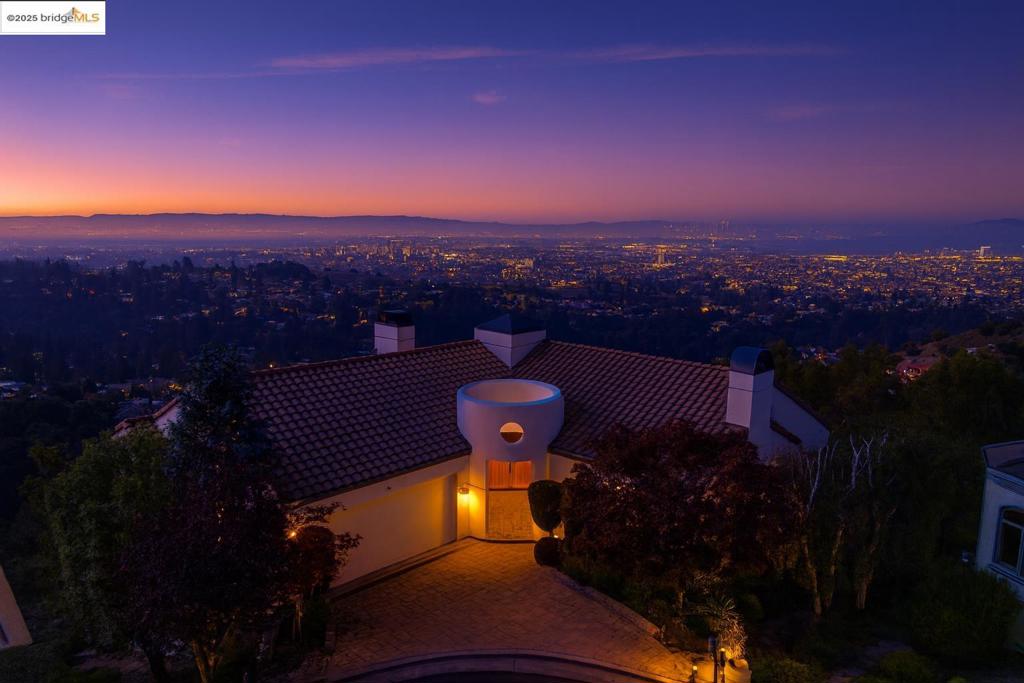 MONTCLAIR - Residential