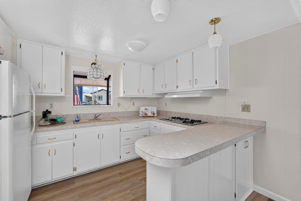4160 Jade Street 99