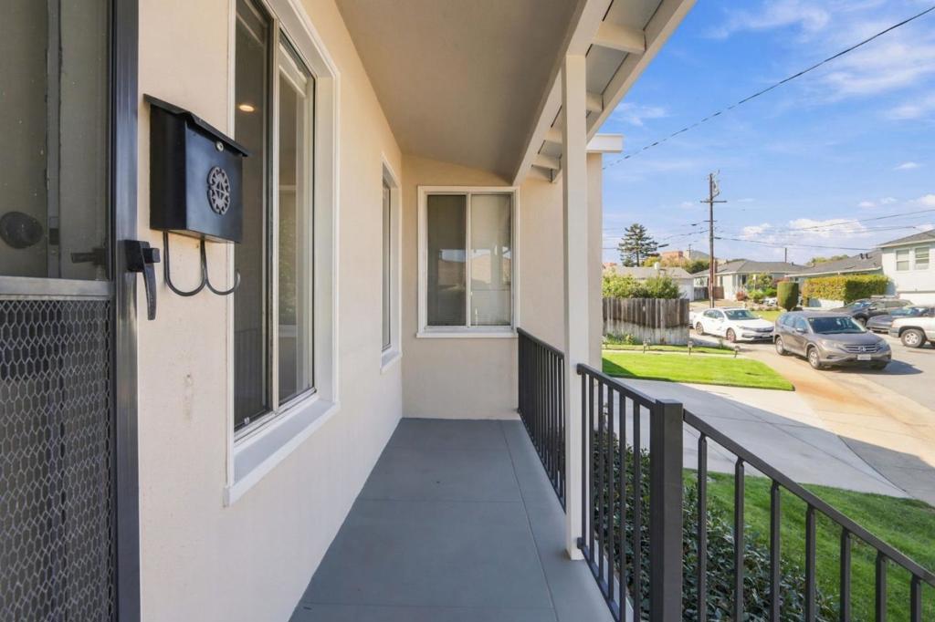 1416 Garden Lane
