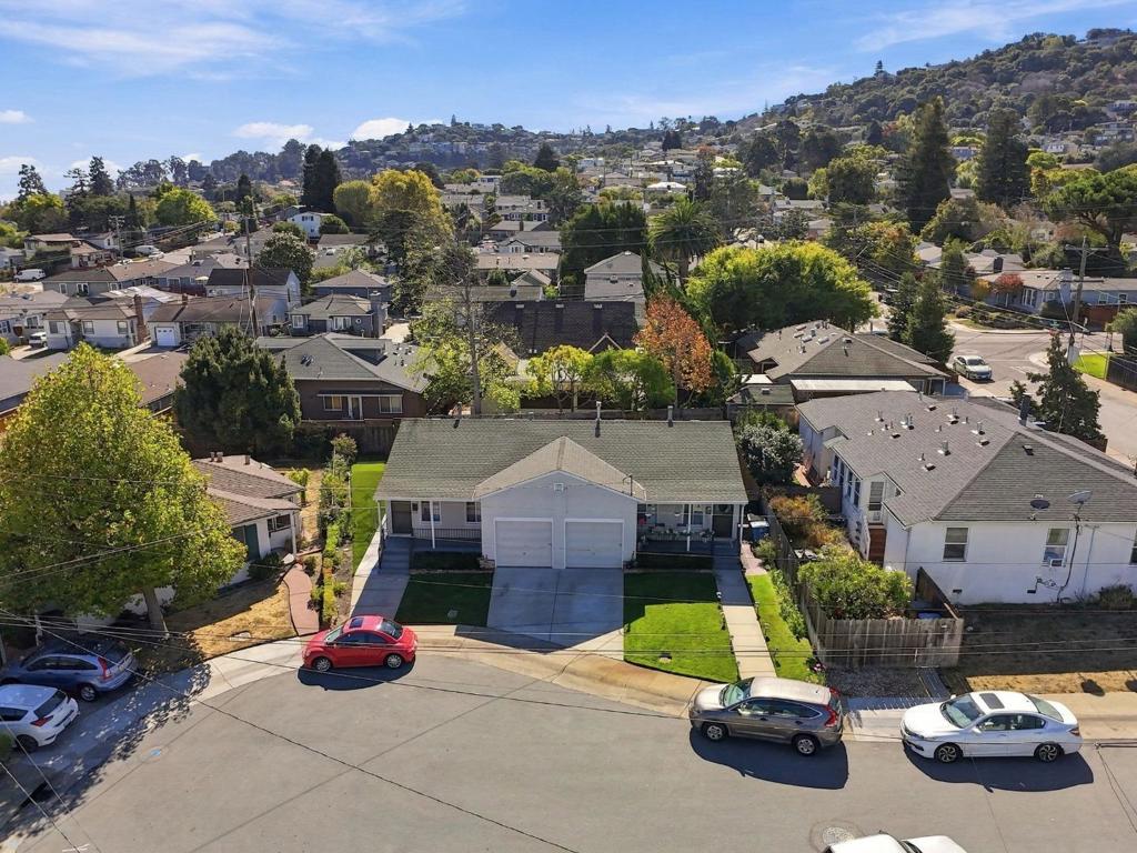 1416 Garden Lane