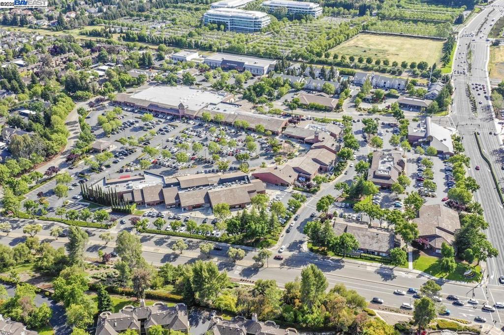 CANYON WOODS - Residential