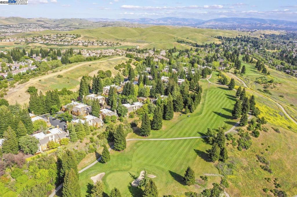 CANYON WOODS - Residential