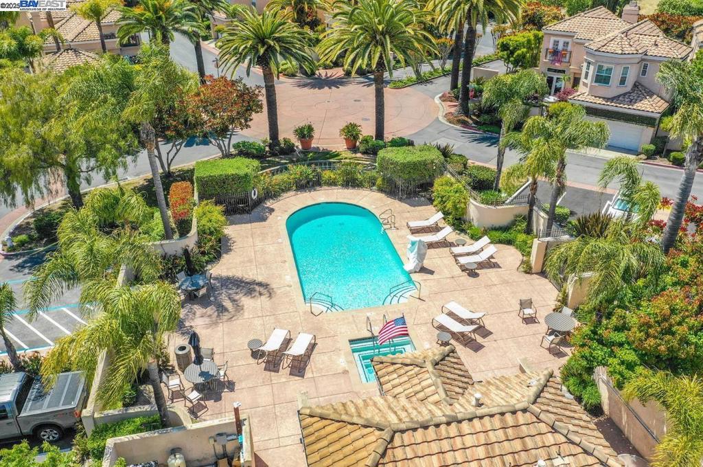 CANYON WOODS - Residential
