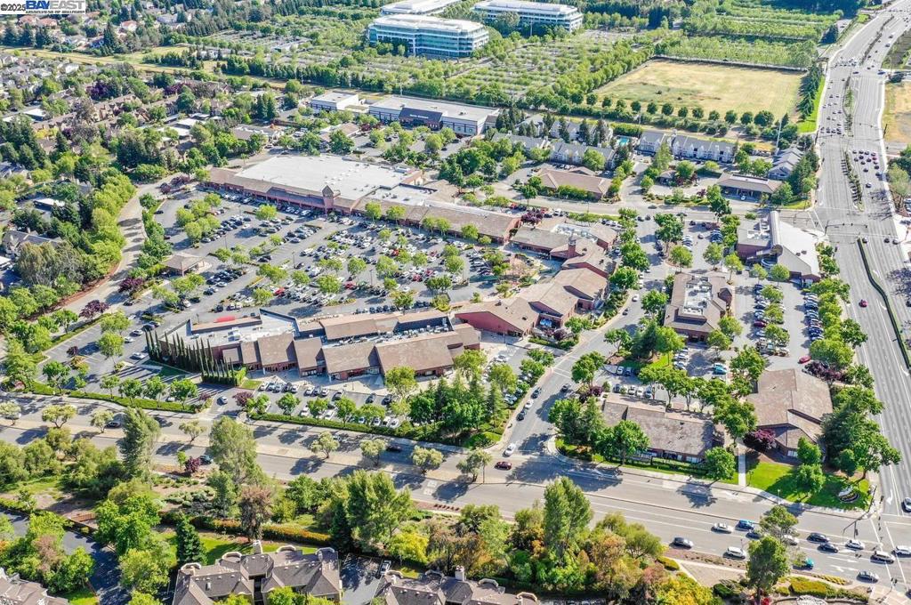 CANYON WOODS - Residential