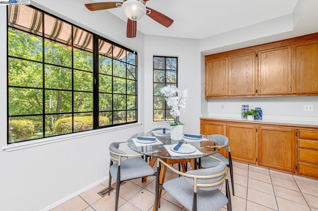CANYON WOODS - Residential