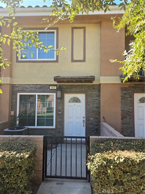 Photo of 16408 Valencia Ave, Fontana, CA 92335 (MLS # IV26218779)