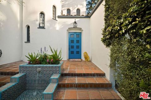 Photo of 2041 Grace Avenue, Los Angeles, CA 90068 (MLS # 26666543)