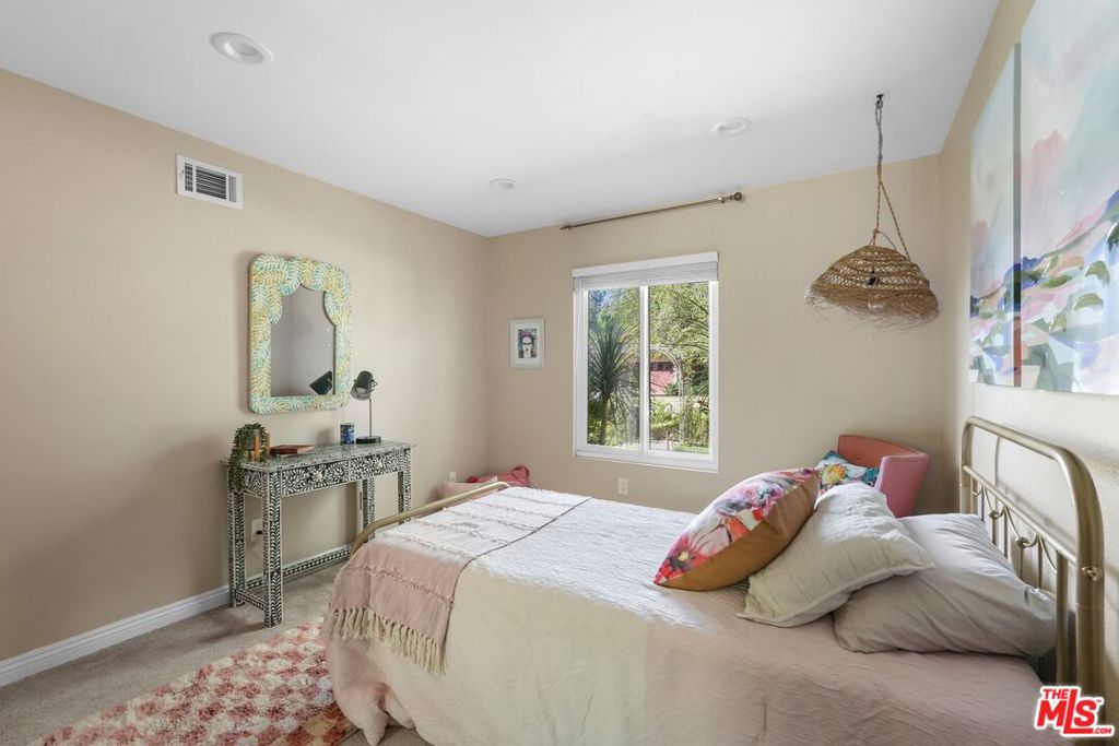 VIEWRIDGE - Residential Lease