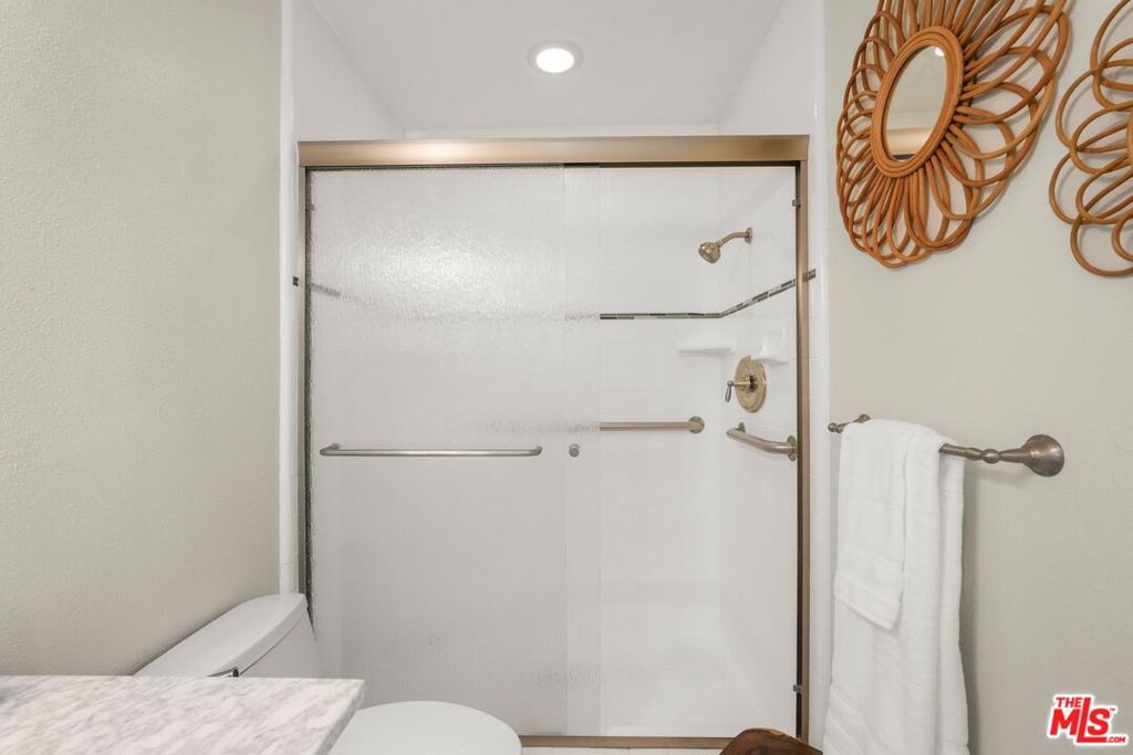 VIEWRIDGE - Residential Lease