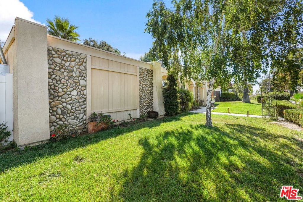 VIEWRIDGE - Residential Lease