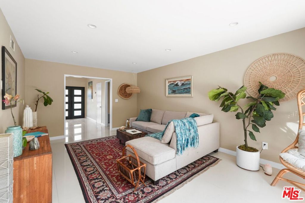 VIEWRIDGE - Residential Lease