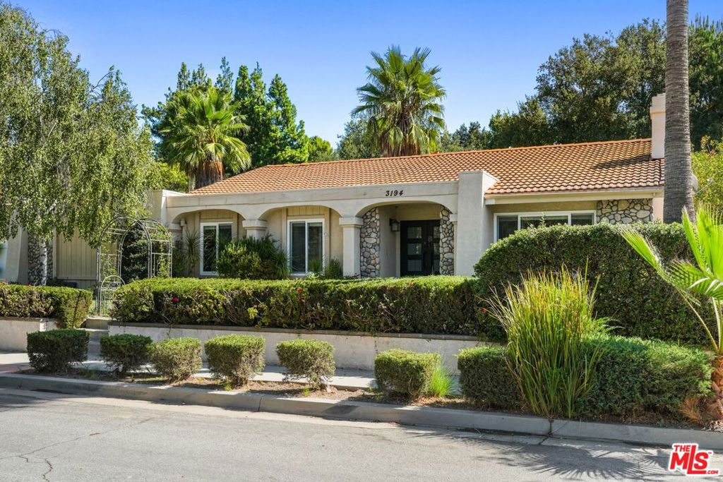 3194 Rossini Place