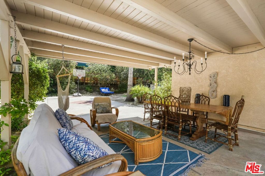 3194 Rossini Place