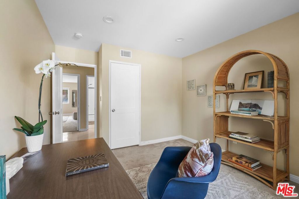 VIEWRIDGE - Residential Lease