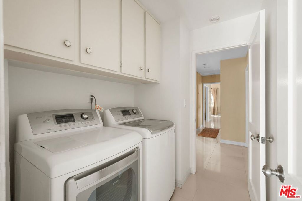 VIEWRIDGE - Residential Lease