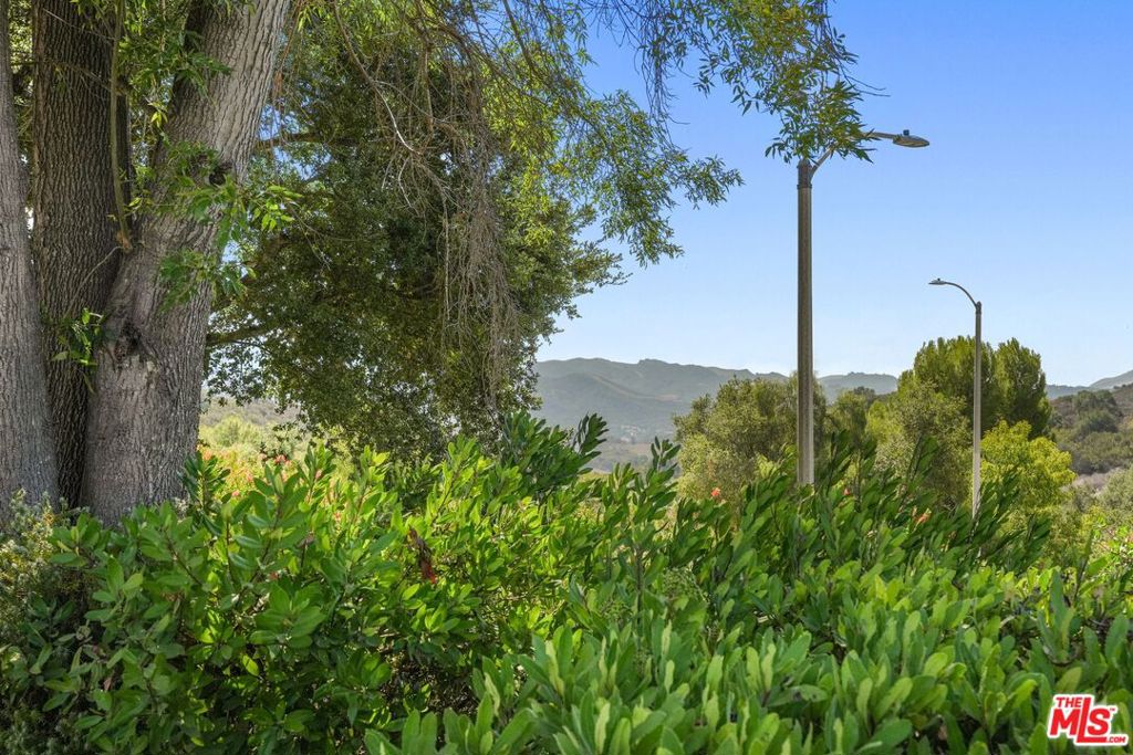 VIEWRIDGE - Residential Lease