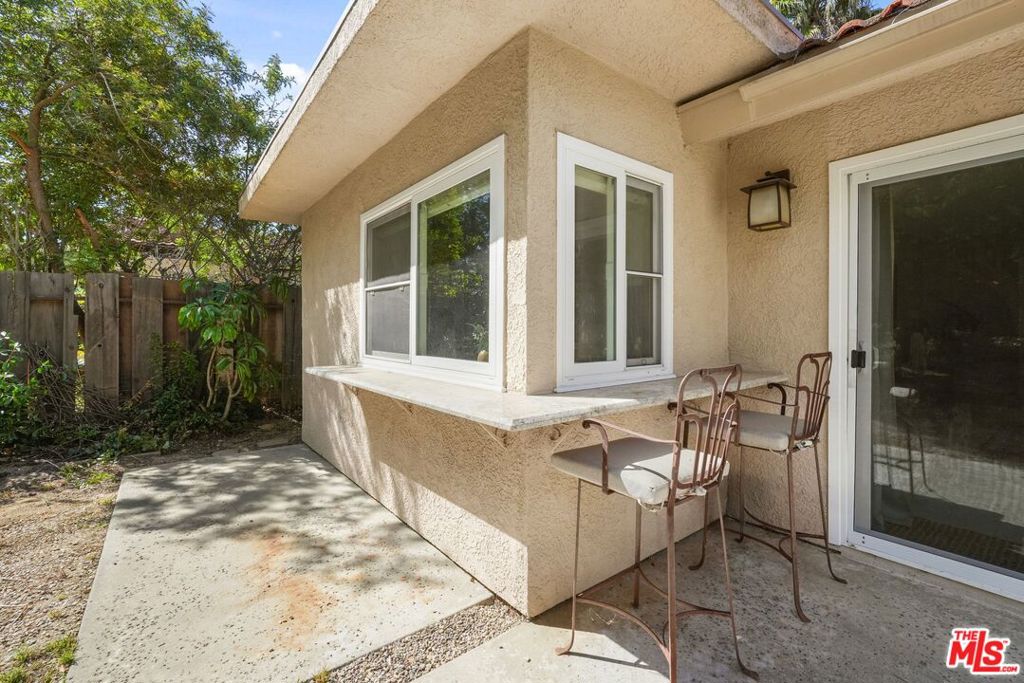 VIEWRIDGE - Residential Lease
