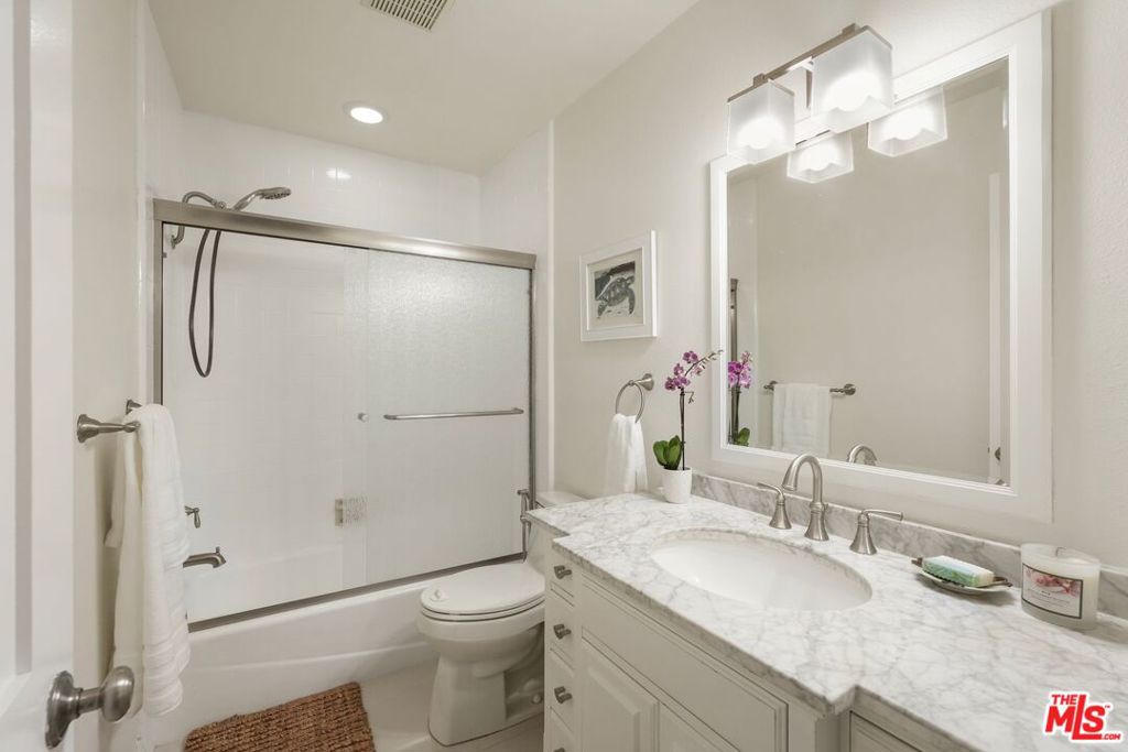 VIEWRIDGE - Residential Lease