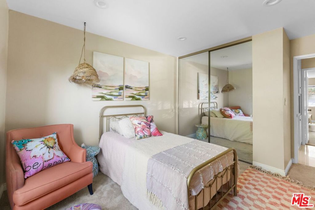 VIEWRIDGE - Residential Lease