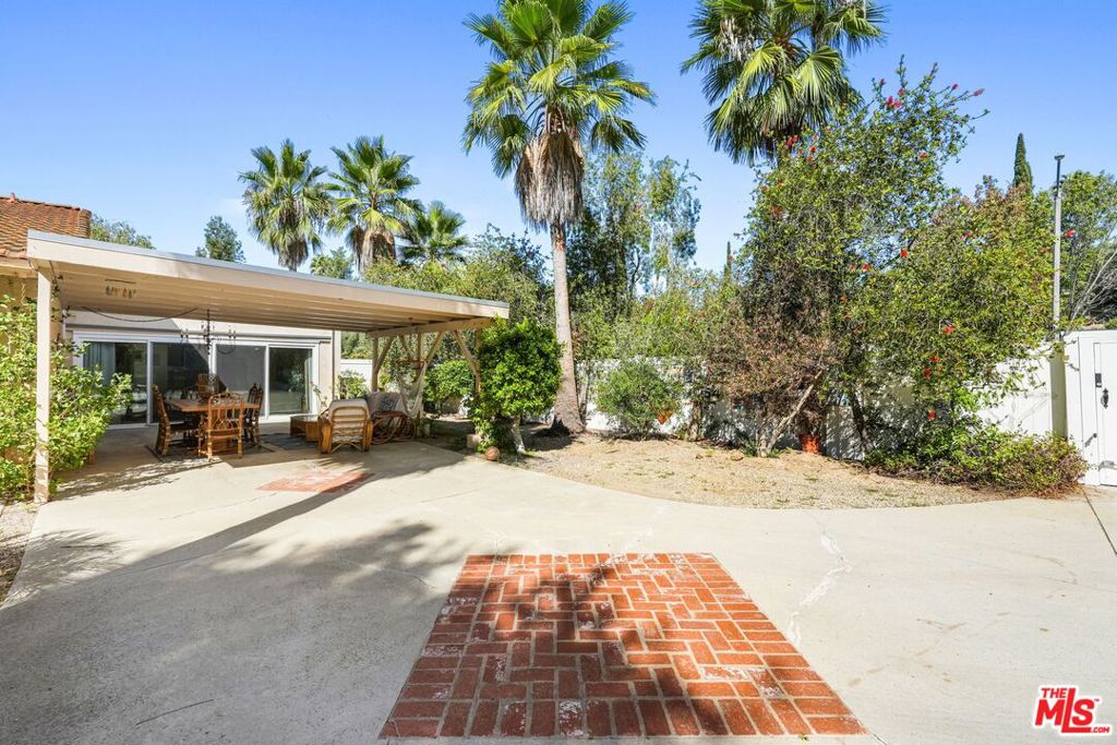VIEWRIDGE - Residential Lease