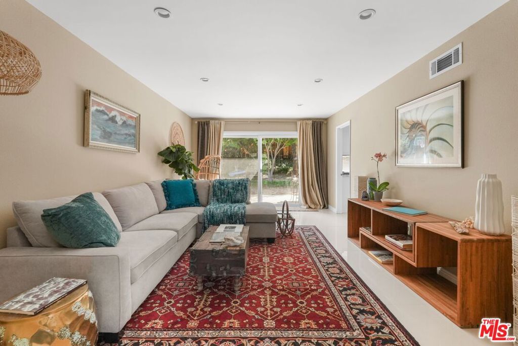 VIEWRIDGE - Residential Lease