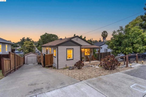 Photo of 2001 Boynton Ave, Martinez, CA 94553 (MLS # 41138880)