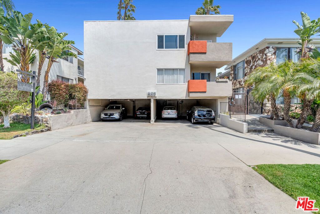 Photo of 937 5th Street #9, Santa Monica, CA 90403 (MLS # 26820139)