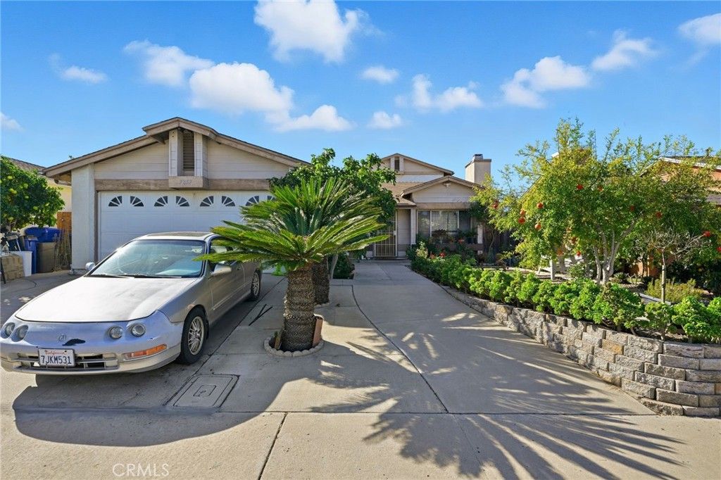 Photo of 7857 Embry Pt, Mira Mesa, CA 92126 (MLS # WS25245829)