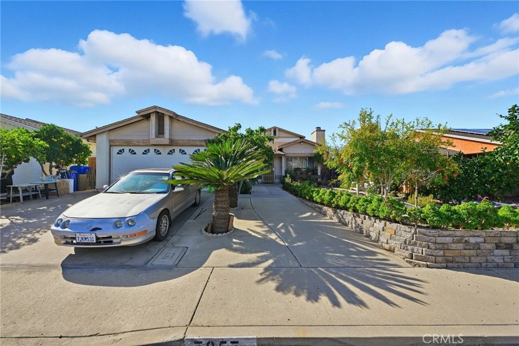 Photo of 7857 Embry Pt, Mira Mesa, CA 92126 (MLS # WS25245829)