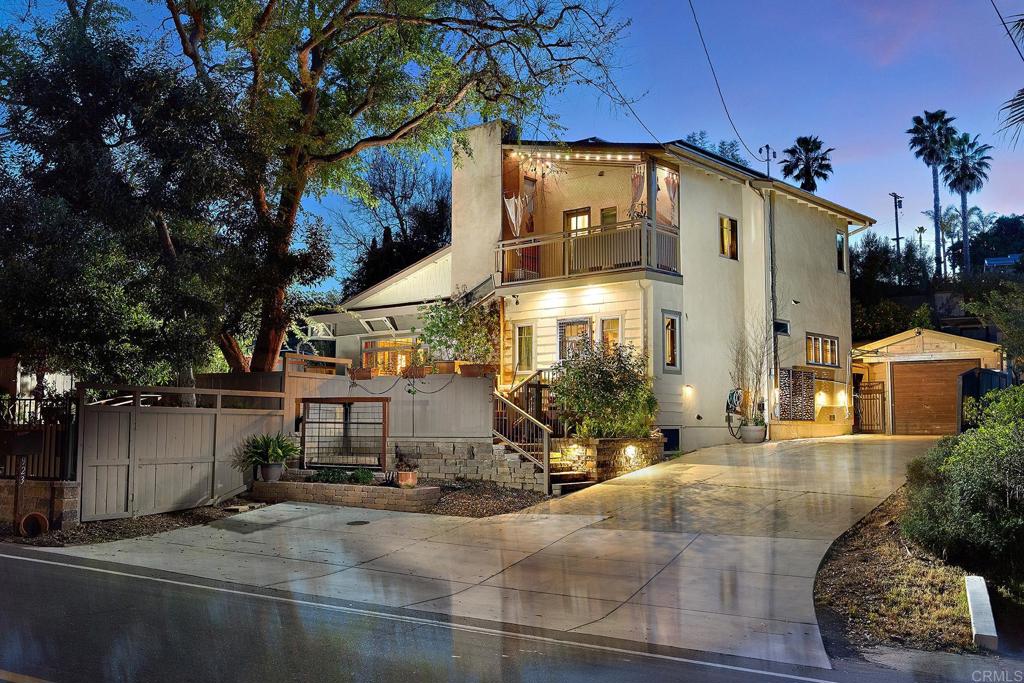 923 Eucalyptus Avenue