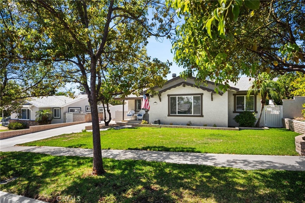 Photo of 7746 Beryl Street, Rancho Cucamonga, CA 91730 (MLS # CV26198067)